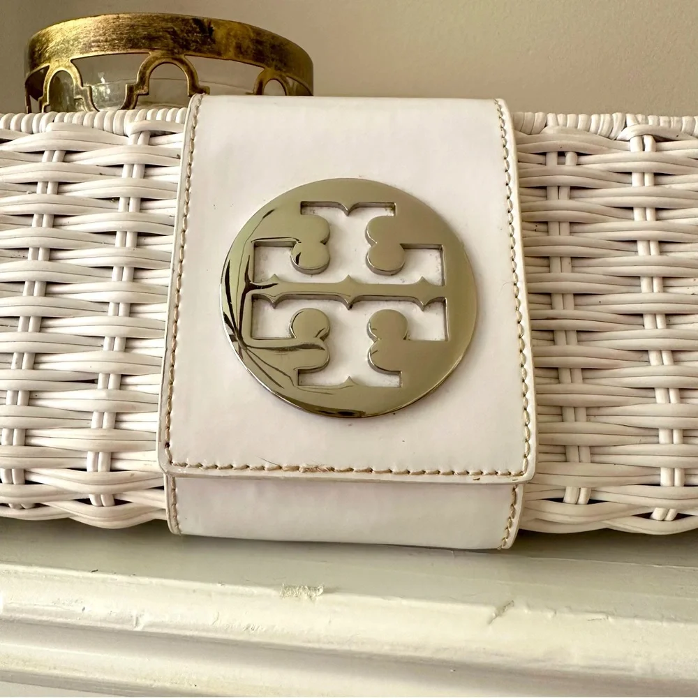 Tory Burch White Rattan Clutch with silver accents - Picture 5 of 12